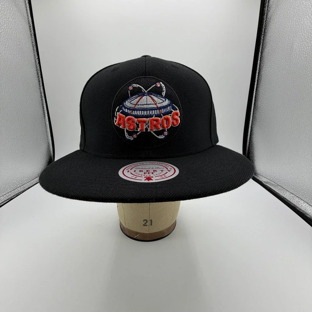 Houston Astros Mitchell & Ness Snapback Adjustable Hat Liberty Fit‎ Black NEW